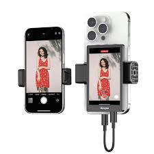 Wireless selfie monitor