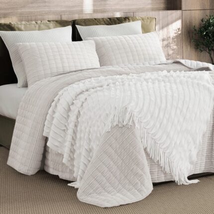 Velvet kind size quilt