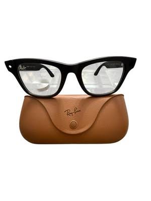 Meta smart glasses