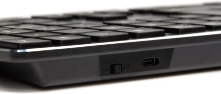 Amazon Basics Ultra Premium Wireless