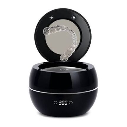 Ultrasonic retainer cleaner