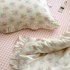 Queen size bedding set